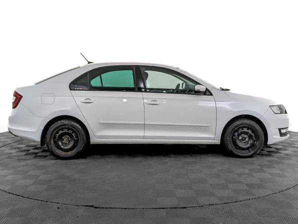 Skoda Rapid I с пробегом 2017 года, цена 1 130 000 рублей, 135292 км, лифтбек, Автокод Объявления
