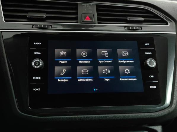 Volkswagen Tiguan II с пробегом 2019 года, цена 1 717 000 рублей, 214851 км, внедорожник, Автокод Объявления