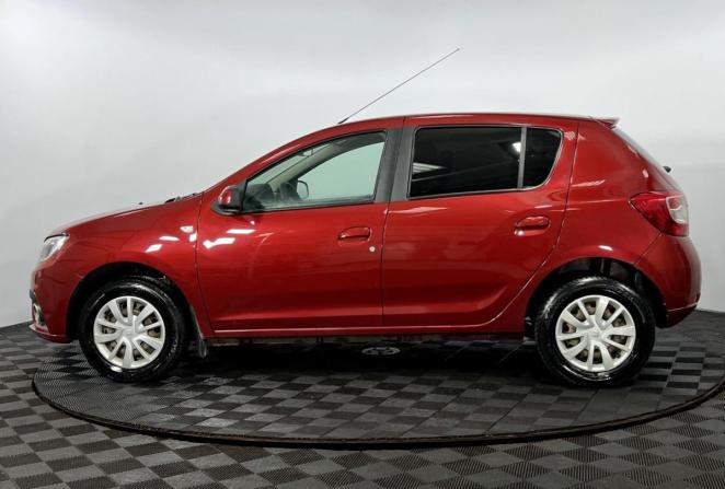 Renault Sandero II с пробегом 2018 года, цена 1 000 000 рублей, 113517 км, хэтчбек, Автокод Объявления