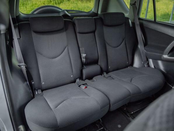 Toyota RAV4 III (XA30) с пробегом 2007 года, цена 1 030 000 рублей, 267000 км, внедорожник, Автокод Объявления