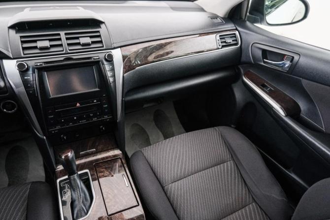 Toyota Camry VII (XV50) Рестайлинг с пробегом 2016 года, цена 1 849 000 рублей, 170000 км, седан, Автокод Объявления