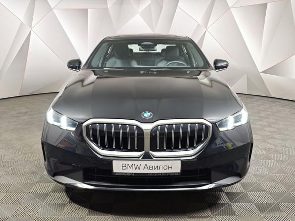 BMW 5 серии VIII (G60/G61/G68) с пробегом 2024 года, цена 7 100 000 рублей, 59776 км, седан, Автокод Объявления
