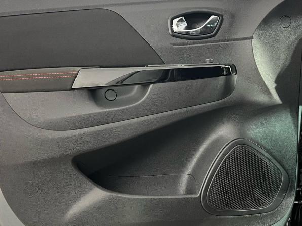 Renault Kaptur I с пробегом 2018 года, цена 1 500 000 рублей, 139680 км, внедорожник, Автокод Объявления