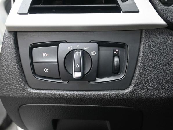 BMW 3 серии VI (F3x) Рестайлинг с пробегом 2015 года, цена 1 929 900 рублей, 95124 км, седан, Автокод Объявления