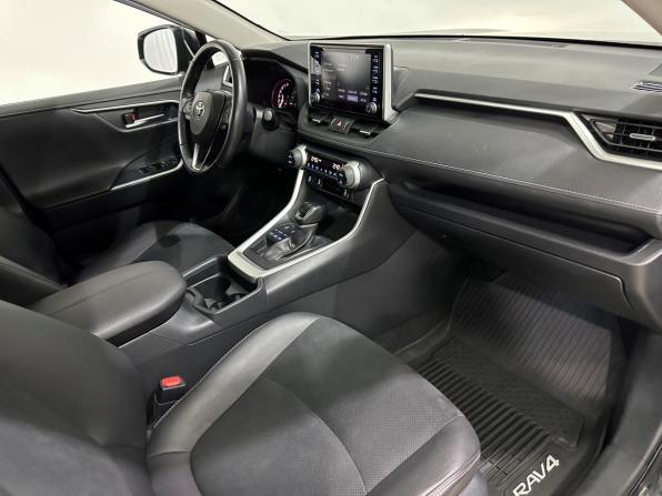 Toyota RAV4 V (XA50) с пробегом 2021 года, цена 3 500 000 рублей, 97842 км, внедорожник, Автокод Объявления