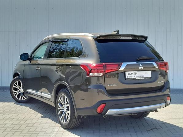 Mitsubishi Outlander III Рестайлинг 3 с пробегом 2018 года, цена 1 849 000 рублей, 208000 км, внедорожник, Автокод Объявления