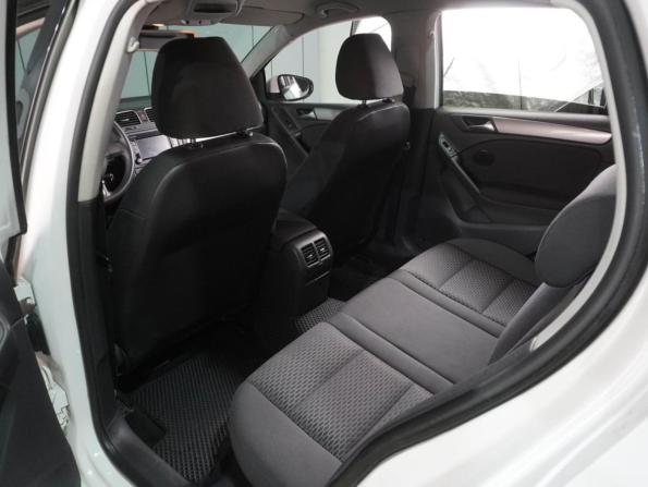 Volkswagen Golf VI с пробегом 2011 года, цена 650 000 рублей, 207824 км, хэтчбек, Автокод Объявления