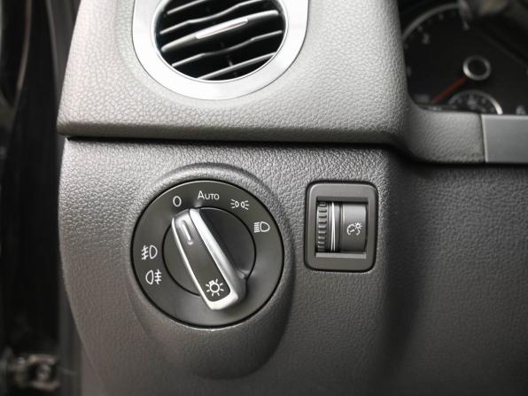 Volkswagen Tiguan I Рестайлинг с пробегом 2012 года, цена 1 599 000 рублей, 261617 км, внедорожник, Автокод Объявления