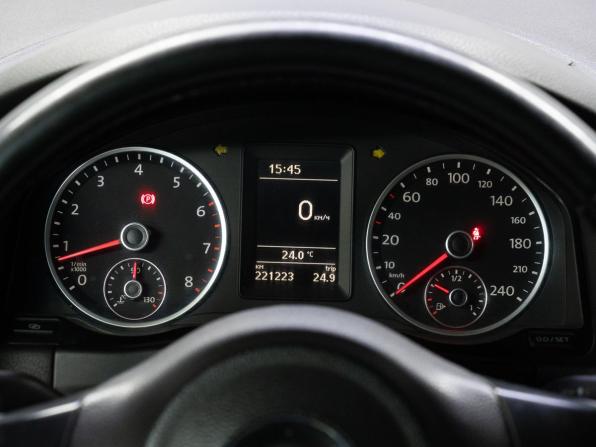 Volkswagen Tiguan I Рестайлинг с пробегом 2012 года, цена 1 099 000 рублей, 221220 км, внедорожник, Автокод Объявления