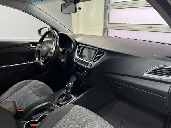 Hyundai Solaris II с пробегом 2019 года, цена 1 459 000 рублей, 99022 км, седан, Автокод Объявления