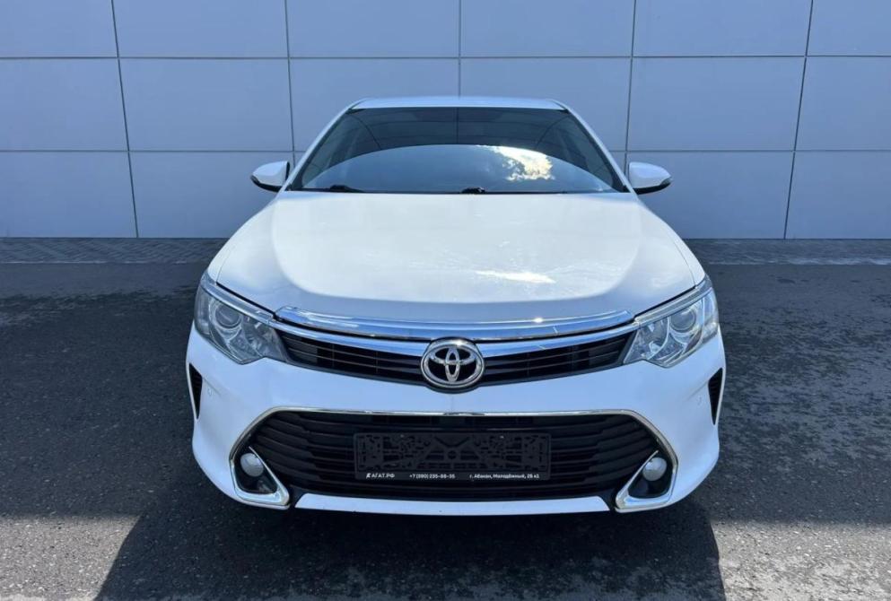 Toyota Camry VII (XV50) Рестайлинг Абакан  - изображение 2