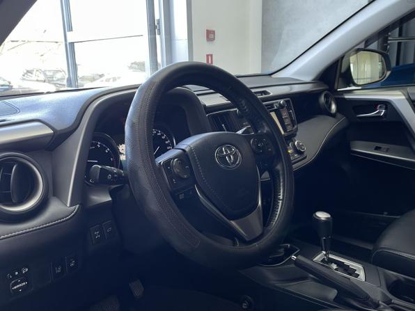 Toyota RAV4 IV (XA40) Рестайлинг с пробегом 2016 года, цена 2 770 000 рублей, 68000 км, внедорожник, Автокод Объявления