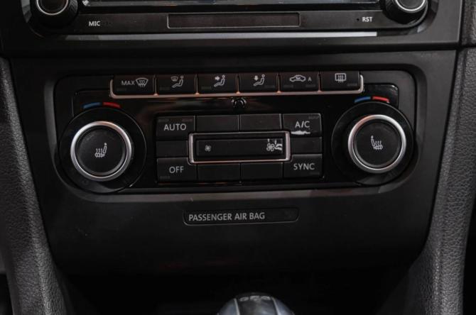 Volkswagen Golf GTI VI с пробегом 2012 года, цена 1 399 000 рублей, 195500 км, хэтчбек, Автокод Объявления