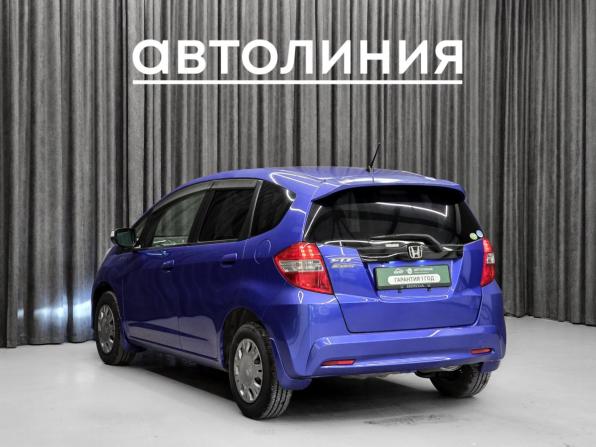 Honda Fit II с пробегом 2011 года, цена 730 000 рублей, 87000 км, хэтчбек, Автокод Объявления