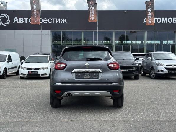 Renault Kaptur I с пробегом 2017 года, цена 1 599 000 рублей, 100000 км, внедорожник, Автокод Объявления