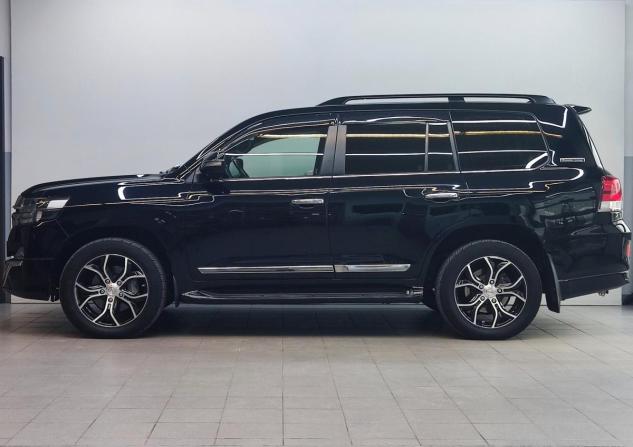 Toyota Land Cruiser 200 Series Рестайлинг 2 с пробегом 2020 года, цена 7 700 000 рублей, 142589 км, внедорожник, Автокод Объявления