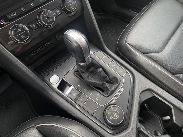 Volkswagen Tiguan II с пробегом 2018 года, цена 2 600 000 рублей, 124340 км, внедорожник, Автокод Объявления