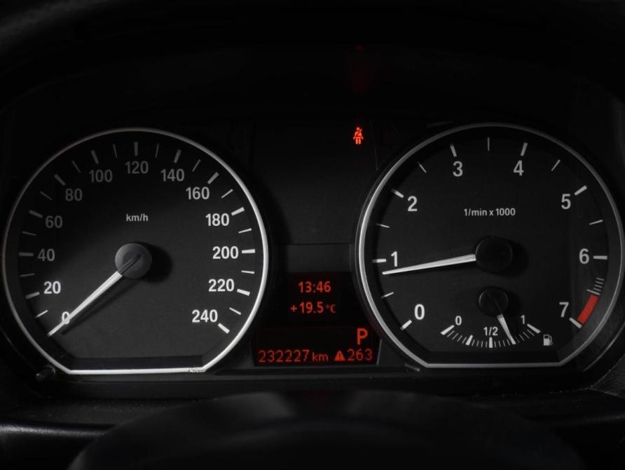BMW 1 серии I (E81/E82/E87/E88) Рестайлинг Воронеж  - изображение 16