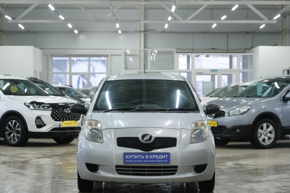 Toyota Vitz II (XP90) Омск  - изображение 2