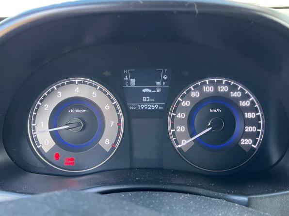 Hyundai Solaris I с пробегом 2011 года, цена 650 000 рублей, 235600 км, хэтчбек, Автокод Объявления