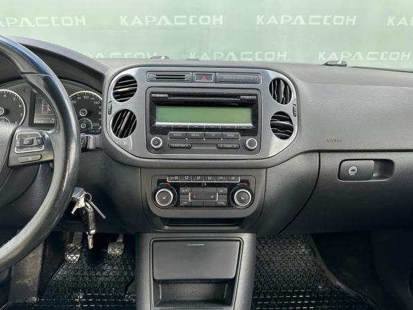 Volkswagen Tiguan I Рестайлинг с пробегом 2011 года, цена 899 000 рублей, 241639 км, внедорожник, Автокод Объявления