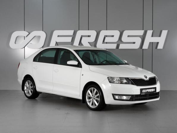 Skoda Rapid I с пробегом 2015 года, цена 1 319 000 рублей, 77670 км, лифтбек, Автокод Объявления