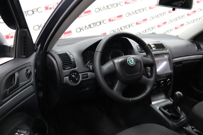 Skoda Octavia II (A5) Рестайлинг с пробегом 2010 года, цена 725 170 рублей, 279630 км, лифтбек, Автокод Объявления