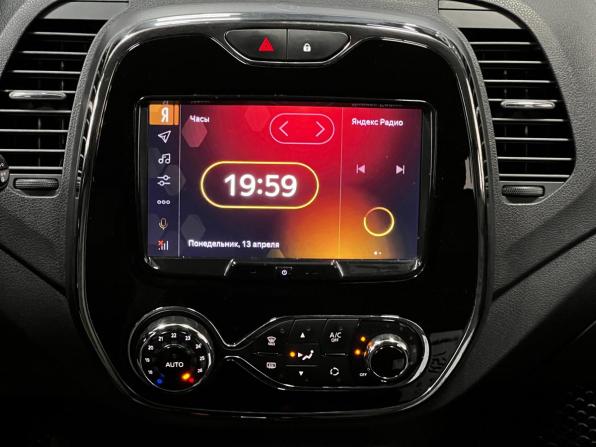Renault Kaptur I с пробегом 2020 года, цена 1 680 000 рублей, 76910 км, внедорожник, Автокод Объявления