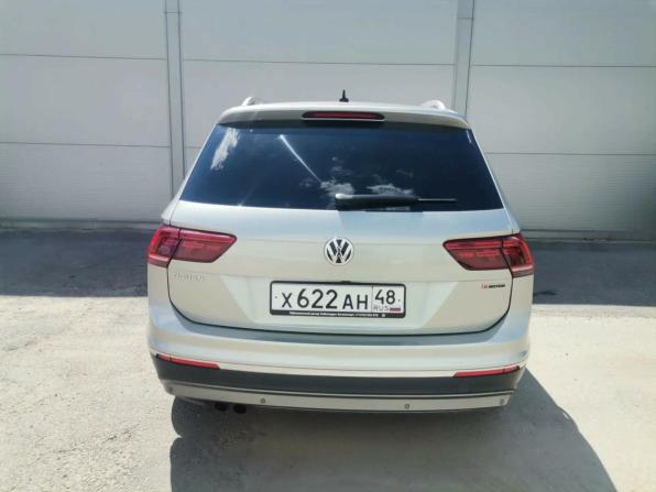 Volkswagen Tiguan II с пробегом 2018 года, цена 2 896 000 рублей, 102000 км, внедорожник, Автокод Объявления