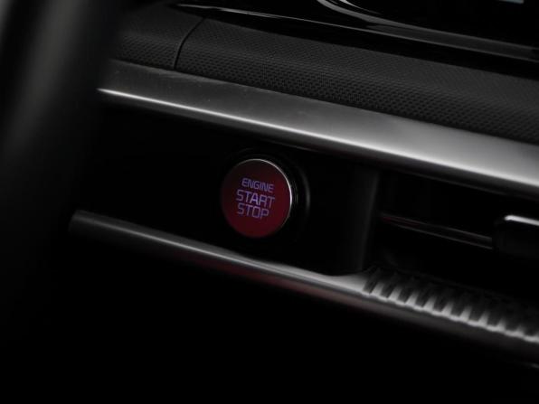 Kia K5 III с пробегом 2020 года, цена 2 299 055 рублей, 64149 км, седан, Автокод Объявления