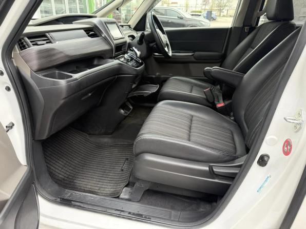 Honda Freed II с пробегом 2019 года, цена 1 688 000 рублей, 82348 км, компактвэн, Автокод Объявления