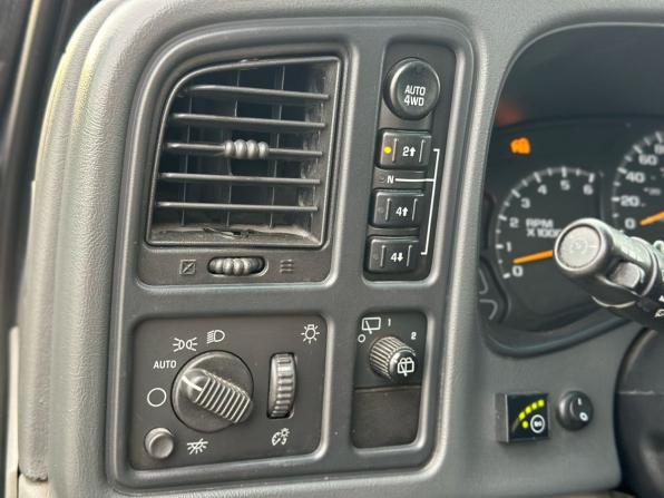 Chevrolet Tahoe II с пробегом 2003 года, цена 1 099 000 рублей, 421000 км, внедорожник, Автокод Объявления