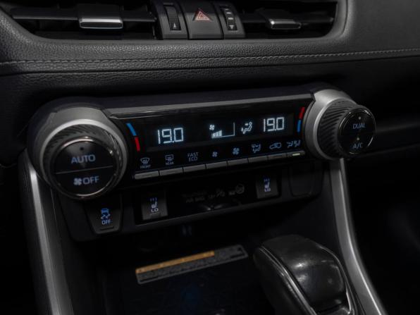 Toyota RAV4 V (XA50) с пробегом 2020 года, цена 3 680 000 рублей, 59518 км, внедорожник, Автокод Объявления