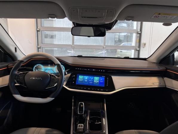 Dongfeng Shine Max с пробегом 2023 года, цена 2 338 000 рублей, 4504 км, седан, Автокод Объявления