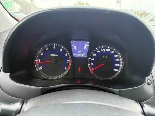 Hyundai Solaris I с пробегом 2013 года, цена 665 000 рублей, 238329 км, хэтчбек, Автокод Объявления