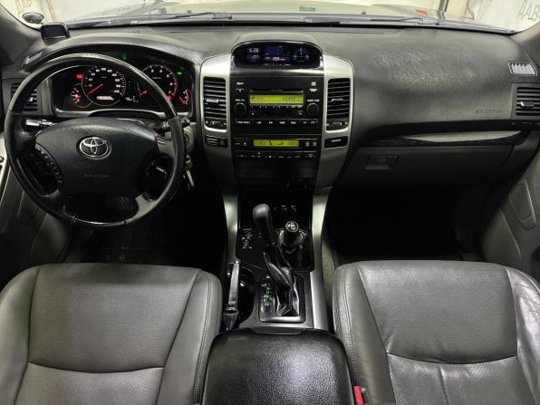 Toyota Land Cruiser Prado 120 Series Рестайлинг с пробегом 2008 года, цена 2 050 000 рублей, 242000 км, внедорожник, Автокод Объявления
