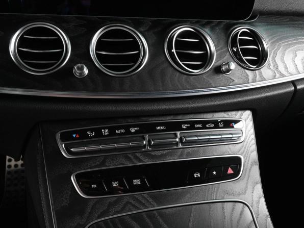 Mercedes-Benz E-Класс V (W213 S213 C238) Рестайлинг с пробегом 2020 года, цена 4 515 000 рублей, 47285 км, седан, Автокод Объявления