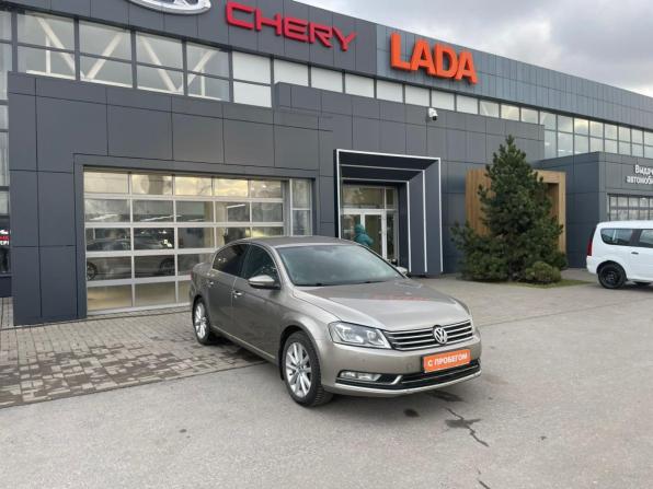 Volkswagen Passat B7 с пробегом 2013 года, цена 1 050 000 рублей, 161500 км, седан, Автокод Объявления