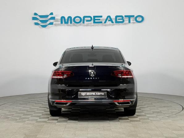 Volkswagen Passat B8 Рестайлинг с пробегом 2021 года, цена 2 600 000 рублей, 122934 км, седан, Автокод Объявления
