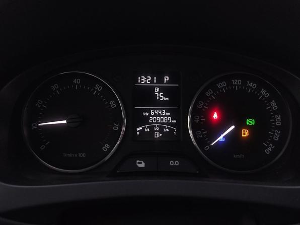 Skoda Rapid I с пробегом 2014 года, цена 900 000 рублей, 209088 км, седан, Автокод Объявления