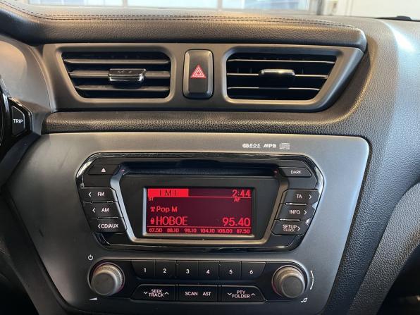 Kia Rio III с пробегом 2014 года, цена 1 085 000 рублей, 131916 км, хэтчбек, Автокод Объявления