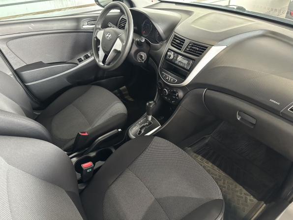 Hyundai Solaris I с пробегом 2013 года, цена 690 000 рублей, 200058 км, седан, Автокод Объявления