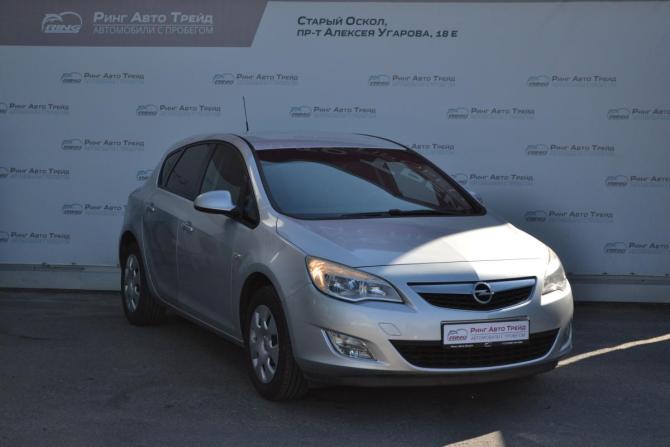 Opel Astra J с пробегом 2011 года, цена 690 000 рублей, 133445 км, хэтчбек, Автокод Объявления