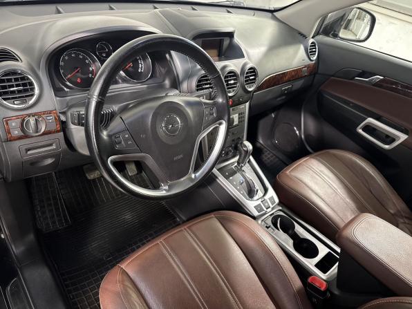 Opel Antara I Рестайлинг с пробегом 2014 года, цена 1 399 800 рублей, 140000 км, внедорожник, Автокод Объявления