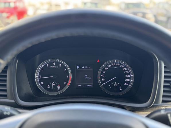 Hyundai Sonata VII (LF) Рестайлинг с пробегом 2018 года, цена 1 650 000 рублей, 127069 км, седан, Автокод Объявления
