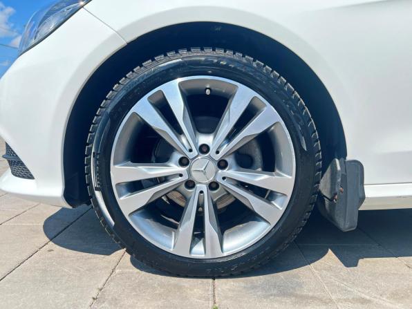 Mercedes-Benz E-Класс IV (W212 S212 C207) Рестайлинг с пробегом 2013 года, цена 1 915 000 рублей, 227493 км, седан, Автокод Объявления