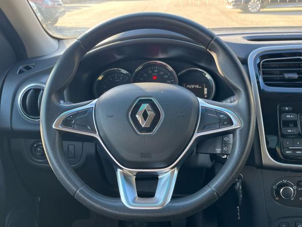 Renault Logan II Рестайлинг с пробегом 2018 года, цена 550 000 рублей, 142846 км, седан, Автокод Объявления