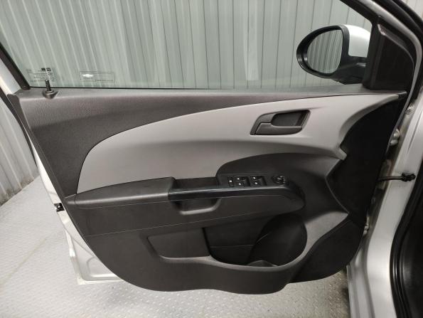 Chevrolet Aveo II с пробегом 2013 года, цена 695 000 рублей, 108328 км, седан, Автокод Объявления
