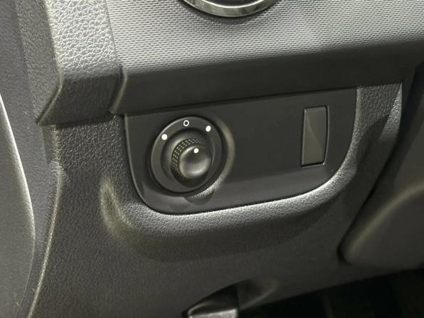 Renault Sandero II Рестайлинг с пробегом 2018 года, цена 949 000 рублей, 130000 км, хэтчбек, Автокод Объявления