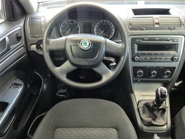 Skoda Octavia II (A5) Рестайлинг с пробегом 2013 года, цена 649 000 рублей, 173463 км, лифтбек, Автокод Объявления
